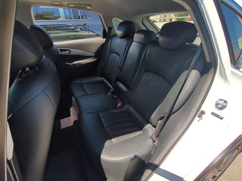 Used 2017 INFINITI QX50 2WD image 24