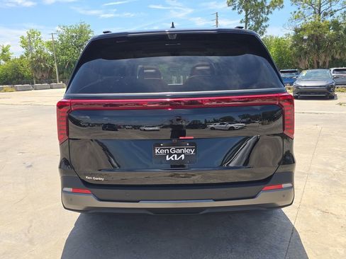 New 2026 Kia Carnival SX Prestige FWD image 7