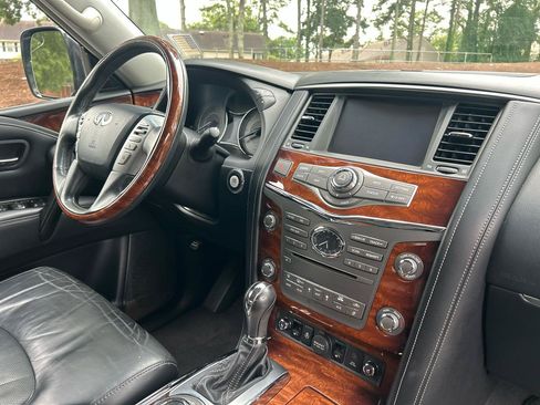 Used 2016 INFINITI QX80 4WD w/ Deluxe Technology Package image 30