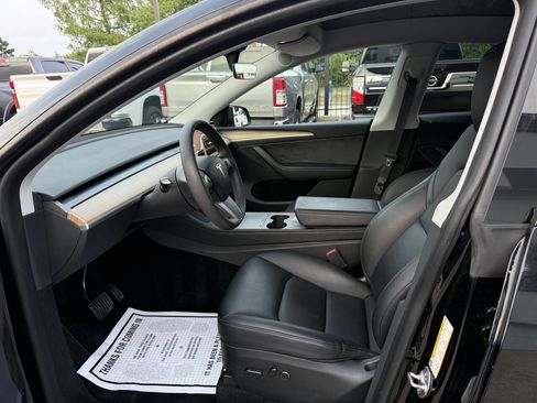 Used 2023 Tesla Model Y Long Range AWD/4WD image 7