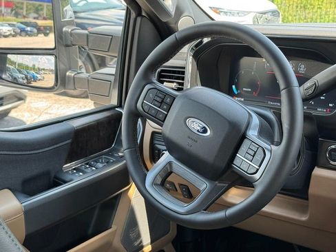 Used 2026 Ford F450 Lariat w/ Lariat Ultimate Package AWD/4WD image 13