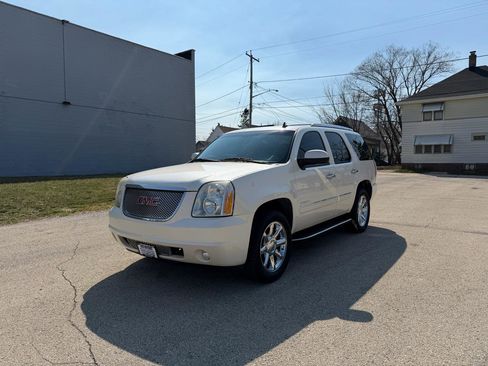 Used 2012 GMC Yukon Denali image 3