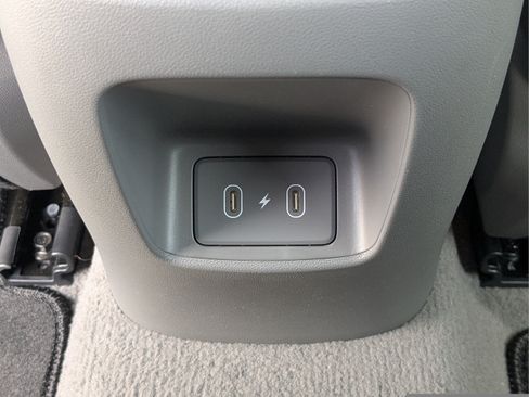 Certified 2025 Hyundai Elantra SE FWD image 24