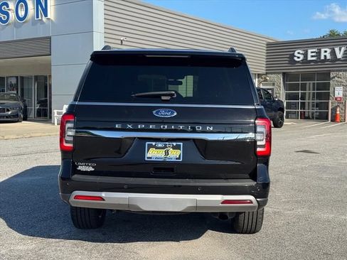 Used 2024 Ford Expedition Limited RWD image 4