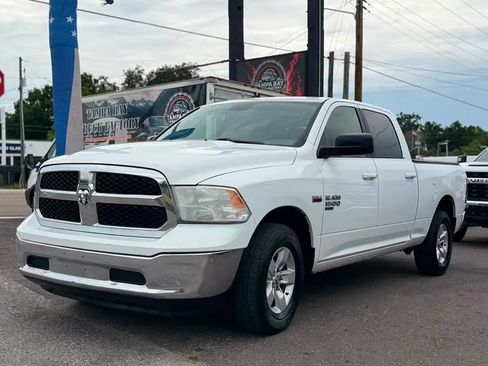 Used 2020 RAM 1500 Classic SLT AWD/4WD image 5
