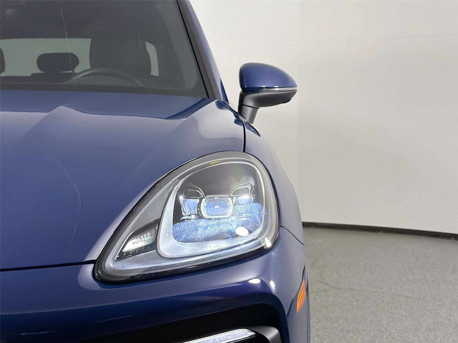 Certified 2022 Porsche Cayenne Coupe AWD/4WD image 15