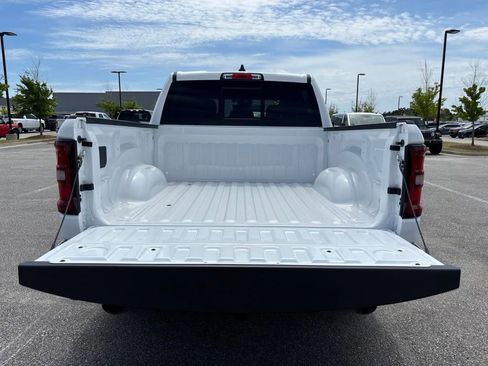 Used 2026 RAM 1500 4x4 Crew Cab image 22