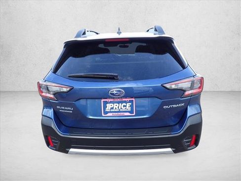 Certified 2022 Subaru Outback Limited AWD/4WD image 2