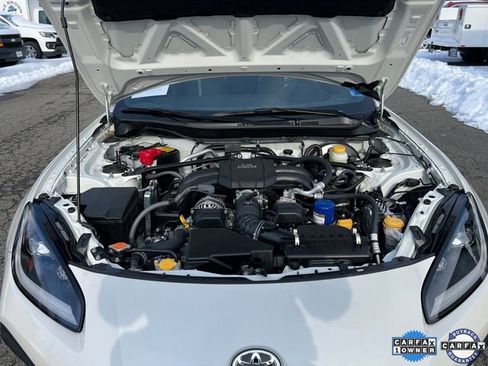Used 2025 Toyota GR86 Premium w/ Performance Package image 20