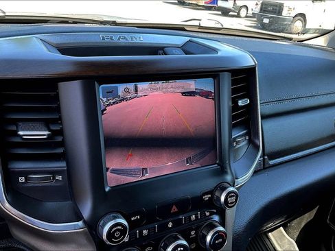 Used 2022 RAM 1500 Laramie AWD/4WD image 17