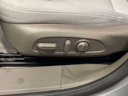 Used 2023 Chevrolet Malibu LS FWD image 18