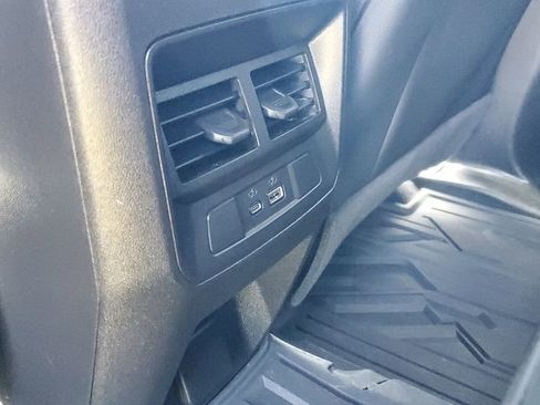 Used 2023 Chevrolet Colorado Z71 w/ Z71 Convenience Package 2 AWD/4WD image 25