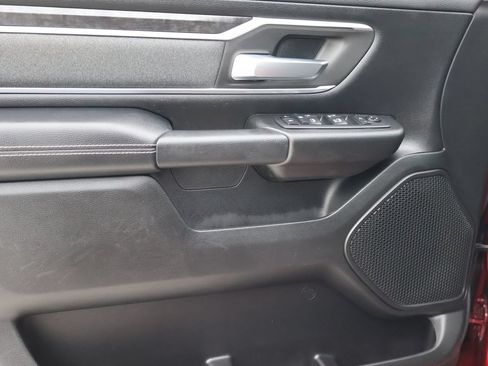 Used 2020 RAM 1500 Big Horn AWD/4WD image 9
