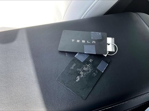 Used 2021 Tesla Model 3 Long Range AWD/4WD image 11
