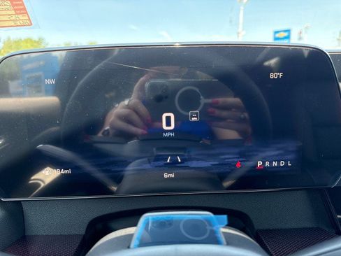 New 2027 Chevrolet Traverse RS FWD image 31