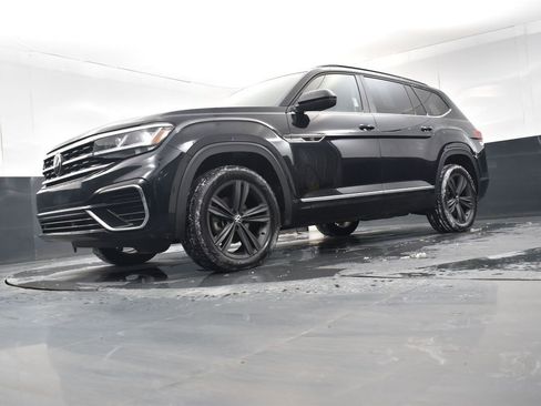 Used 2021 Volkswagen Atlas SE w/ Panoramic Sunroof Package image 24