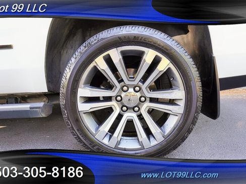 Used 2017 GMC Yukon Denali w/ Open Road Package AWD/4WD image 4