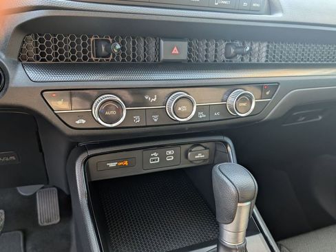 Used 2024 Honda CR-V EX image 32