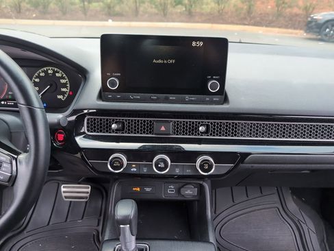 Used 2024 Honda Civic Sport image 16