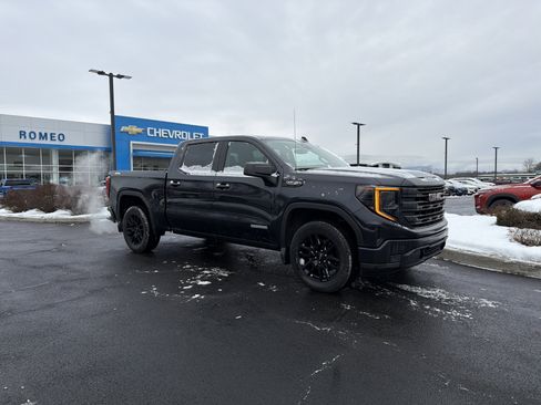 Certified 2023 GMC Sierra 1500 Elevation image 3