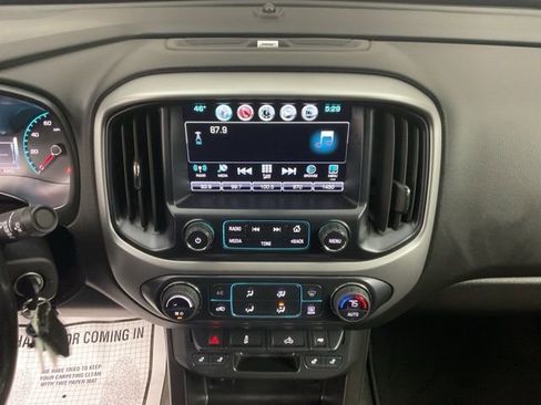 Used 2018 Chevrolet Colorado LT w/ Redline Special Edition image 17