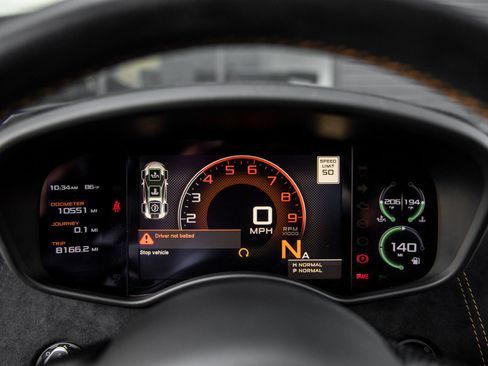 Used 2016 McLaren 570S Coupe RWD image 33