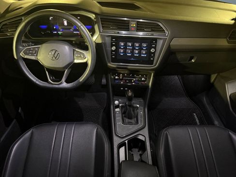 Used 2023 Volkswagen Tiguan SE image 23