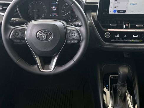 Certified 2025 Toyota Corolla SE w/ SE Package FWD image 16
