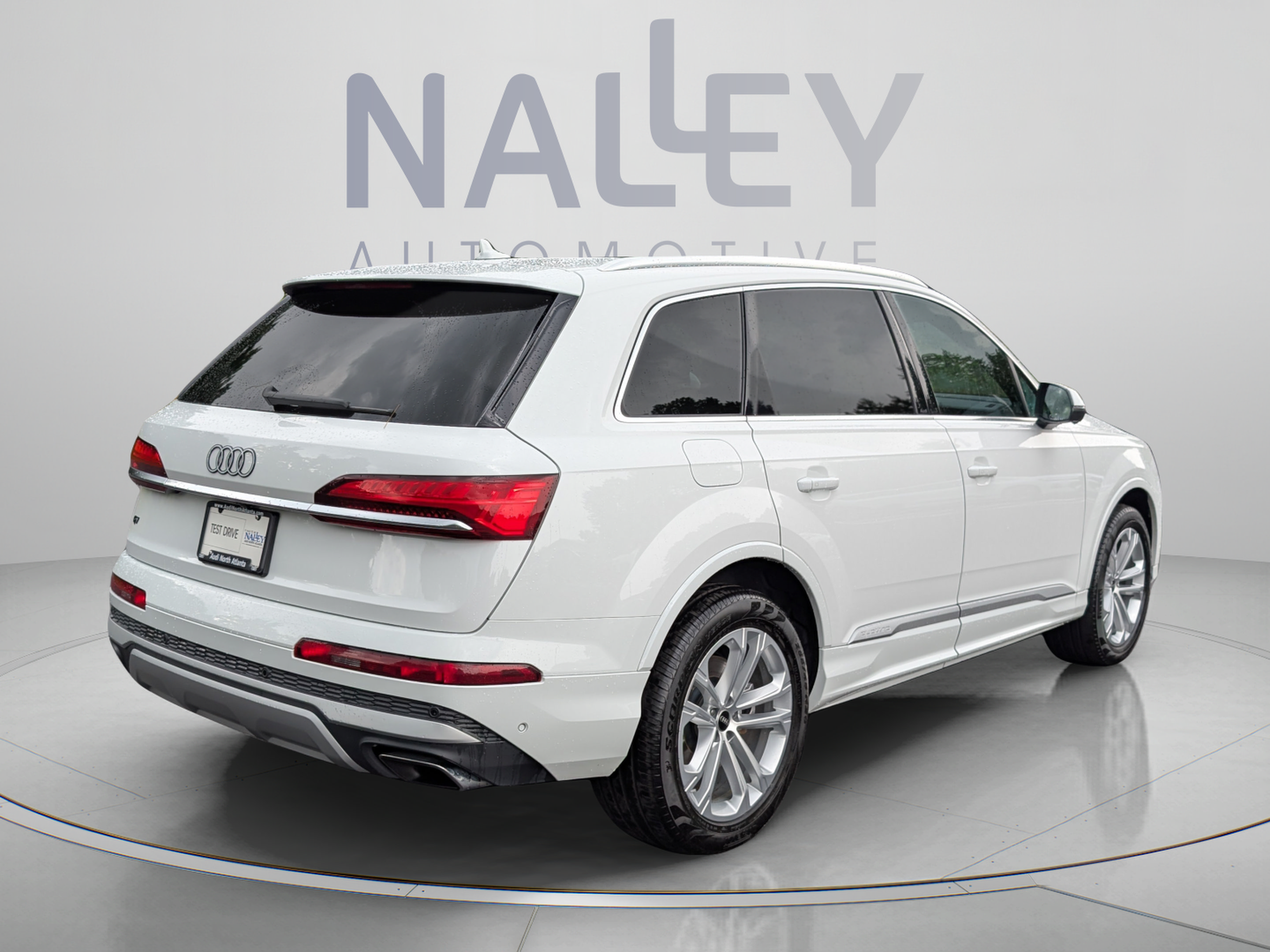 Used 2025 Audi Q7 3.0T Premium Plus AWD/4WD image 5