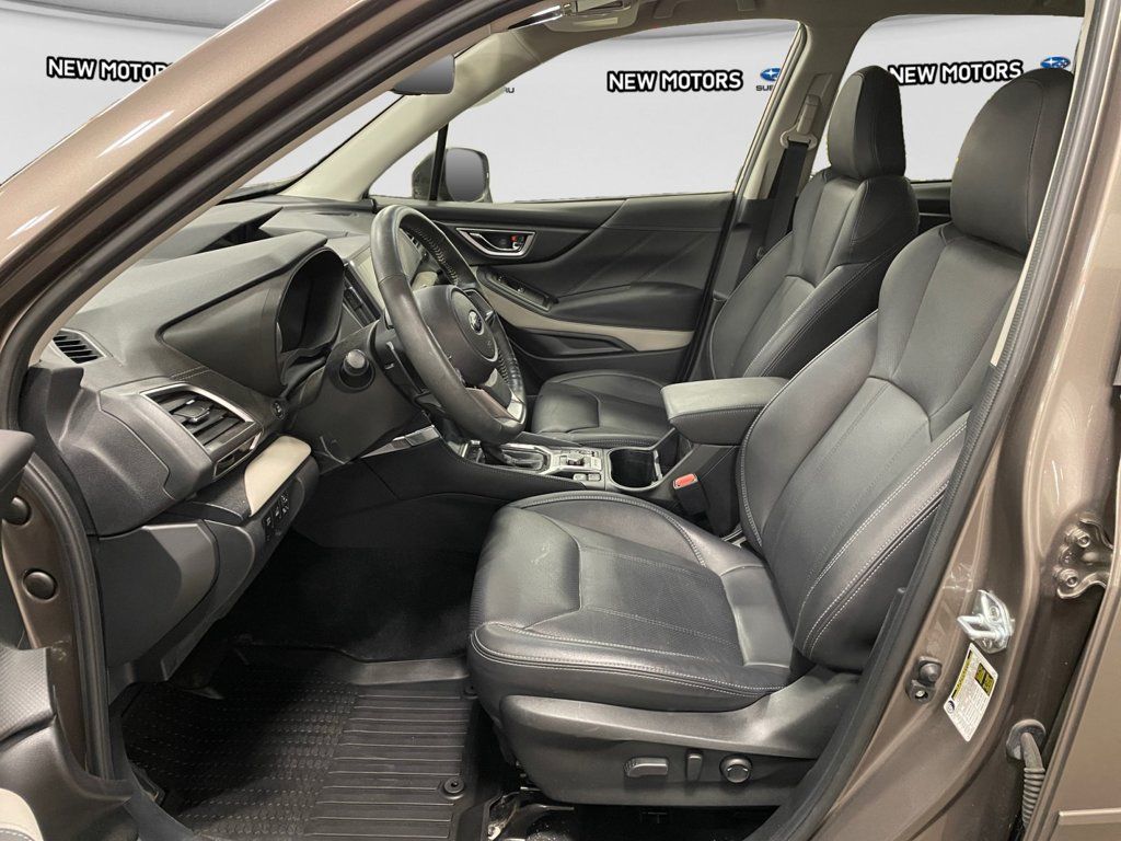 Used 2024 Subaru Forester Limited AWD/4WD image 9
