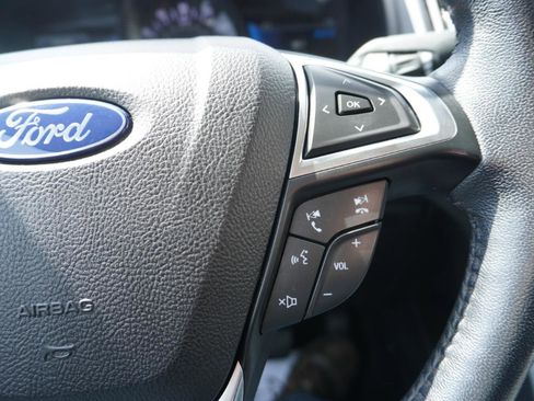 Used 2022 Ford Edge Titanium AWD/4WD image 13