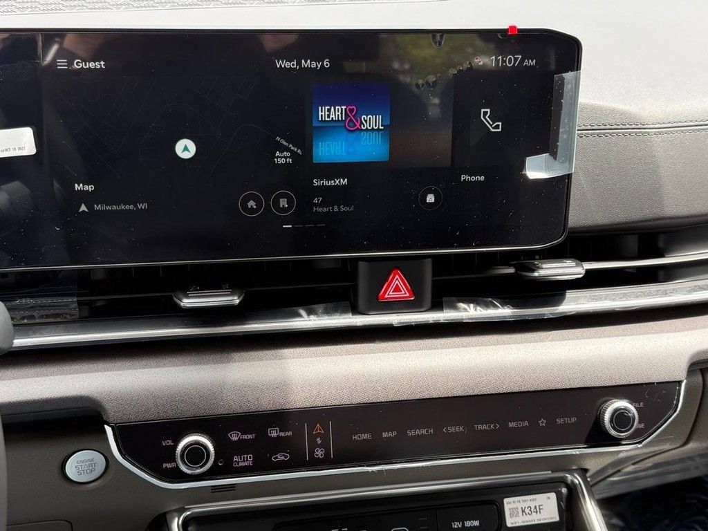 New 2026 Kia Carnival EX FWD image 19