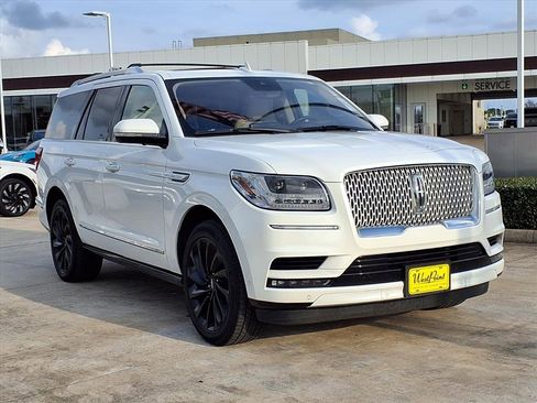 Used 2020 Lincoln Navigator Reserve w/ Equipment Group 208A Reserve image 7