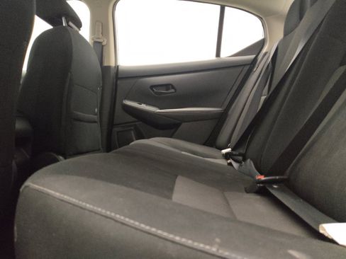 Used 2024 Nissan Sentra SV FWD image 18