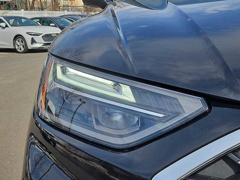 Used 2025 Audi SQ5 Premium Plus w/ Premium Plus Package image 28