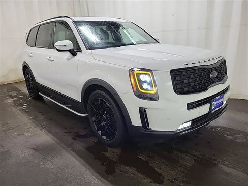 Used 2021 Kia Telluride SX w/ SX Prestige Package AWD/4WD image 3
