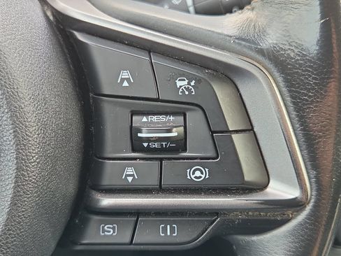 Used 2020 Subaru Forester Premium AWD/4WD image 27