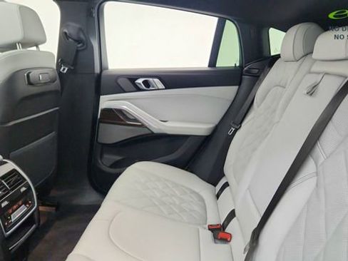 Used 2026 BMW X6 xDrive40i AWD/4WD image 29