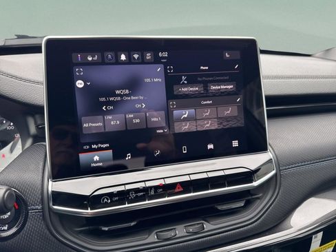 New 2026 Jeep Compass Latitude image 11