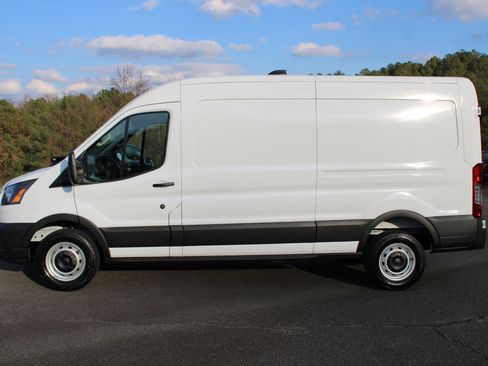 New 2026 Ford Transit 250 148 Medium Roof w/ Load Area Protection Package image 6