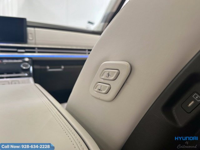Used 2025 Hyundai Santa Fe Calligraphy AWD/4WD image 28
