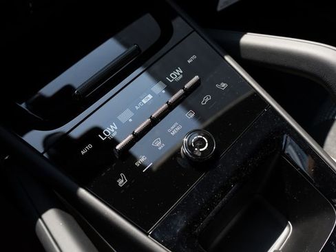 New 2026 Porsche Cayenne GTS AWD/4WD image 26