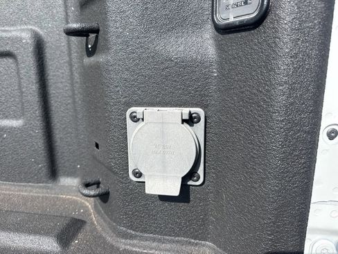 Used 2024 GMC Sierra 1500 Denali w/ Technology Package image 8