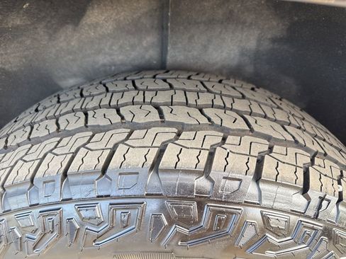 Used 2023 GMC Yukon AT4 w/ AT4 Premium Plus Package image 41