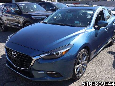 Used 2018 MAZDA MAZDA3 Grand Touring image 7