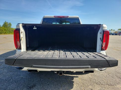 Used 2023 GMC Sierra 1500 Denali w/ Denali Reserve Package image 17