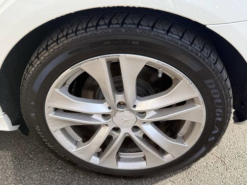 Used 2012 Mercedes-Benz C 300 4MATIC Sedan image 25