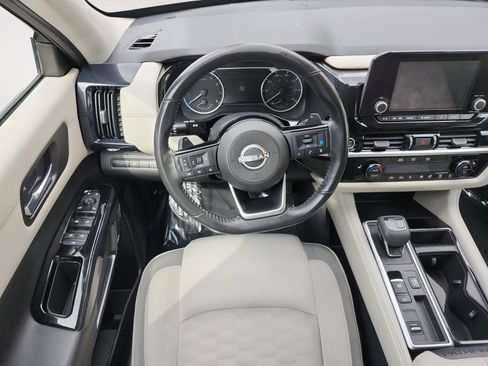 Used 2022 Nissan Pathfinder SV FWD image 10