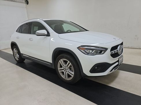 Used 2023 Mercedes-Benz GLA 250 w/ Premium Package image 4