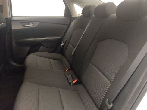 Used 2020 Kia Forte LXS FWD image 18